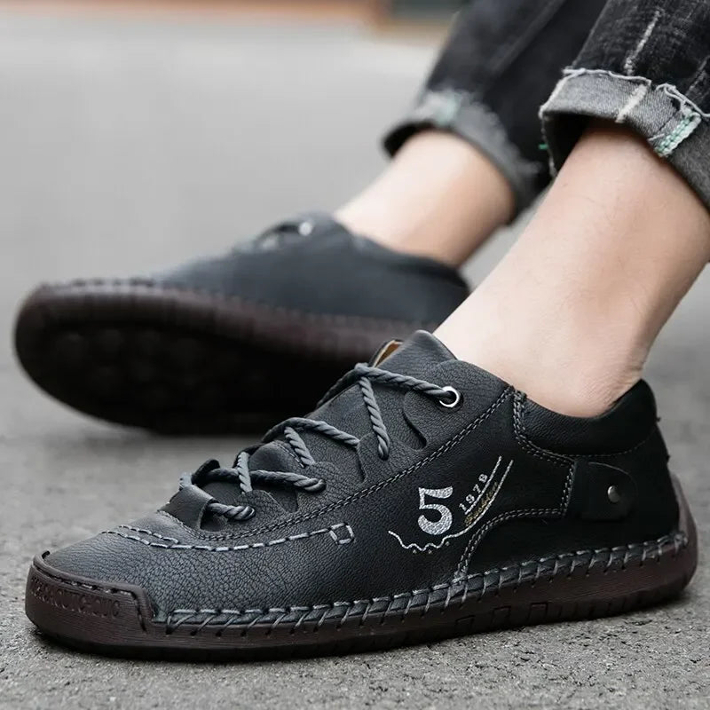 [COMPRE 1 LEVE 2] Mocassim Ortopédico Italiano de Couro Legitimo